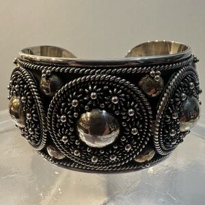 New Elegant Silver Cuff Bracelet